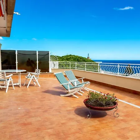 شقة 168b - La Terrazza Sul Mare, Casa A 10 Minuti Da Spiaggia, Parcheggio Privato Gratis