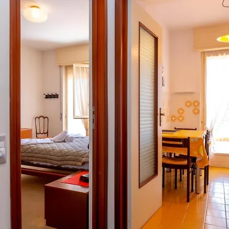 168b - La Terrazza Sul Mare, Casa A 10 Minuti Da Spiaggia, Parcheggio Privato Gratis * סנרמו