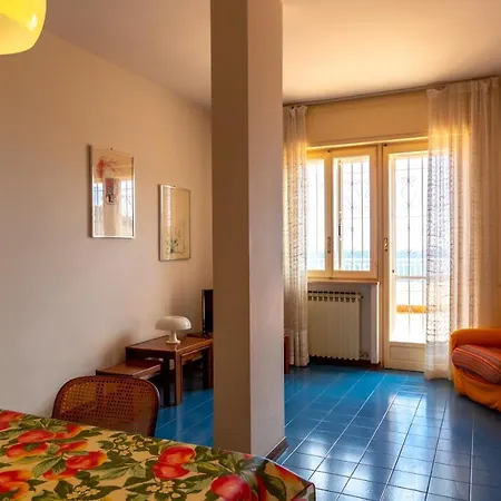 דירה 168b - La Terrazza Sul Mare, Casa A 10 Minuti Da Spiaggia, Parcheggio Privato Gratis